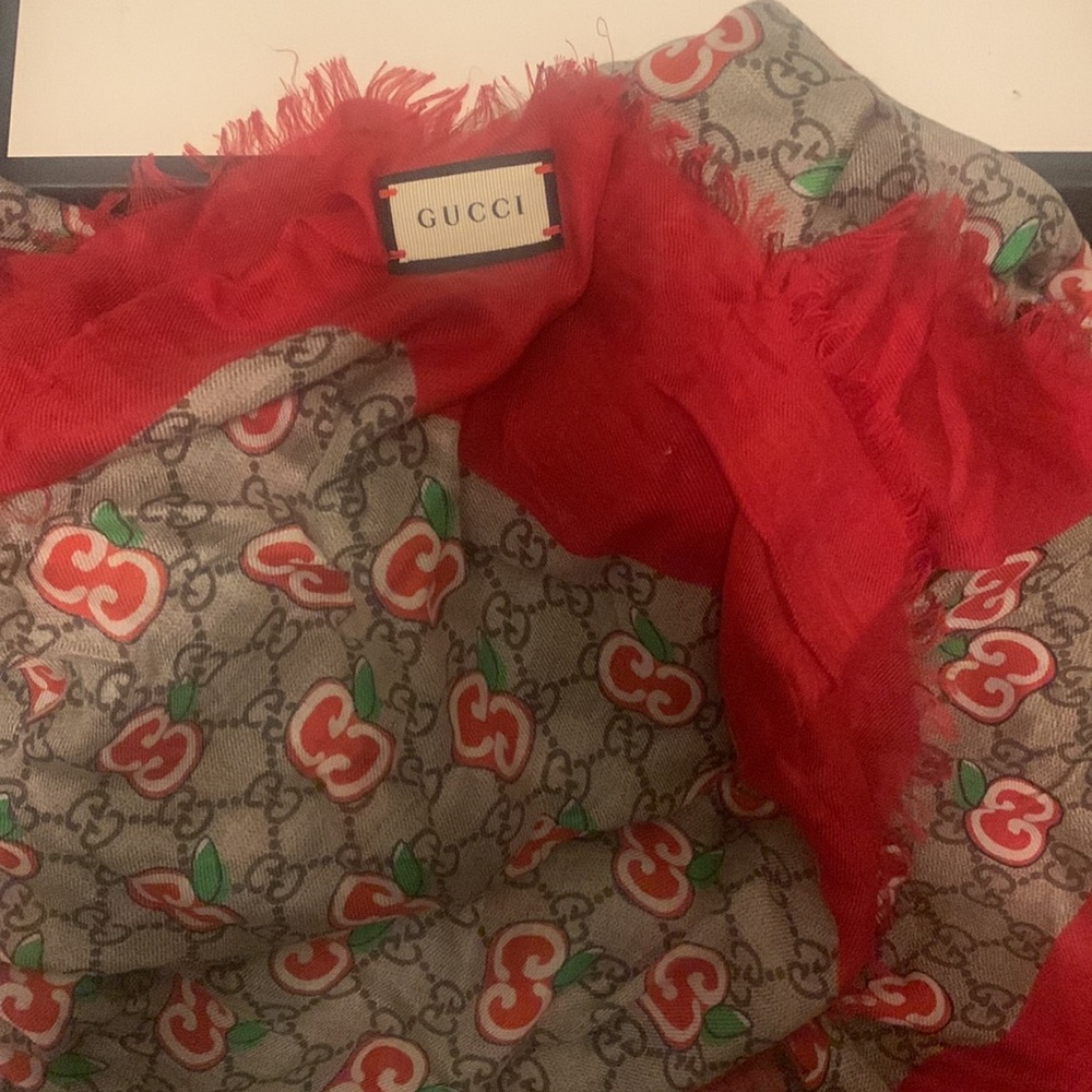 Gucci  wrap scarf - Picture 2 of 2